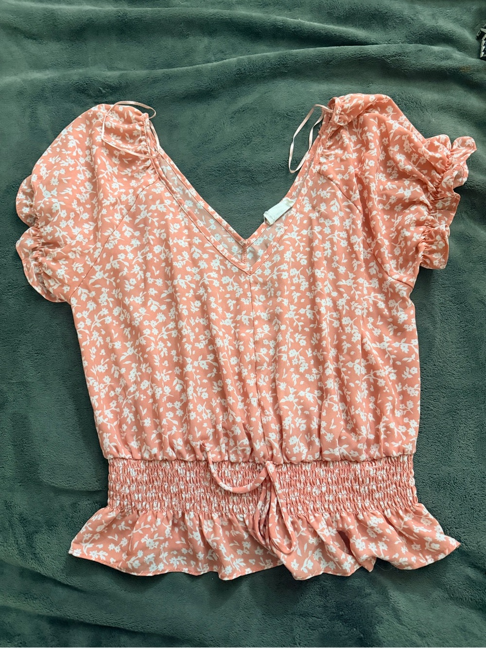 Women's Sienna sky Floral Peplum V-Neck Top - Coral